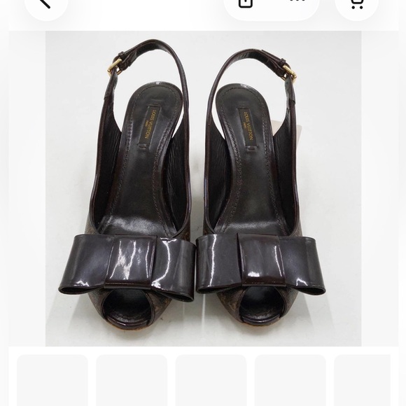 Women size 37 Louis Vuitton
Monogram Heel 7Cm Sandals
Pumps